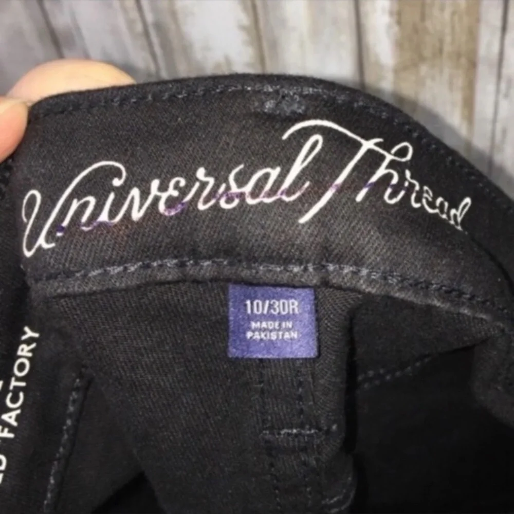 NWT Universal Thread Black High Rise Midi Shorts - Picture 6 of 7